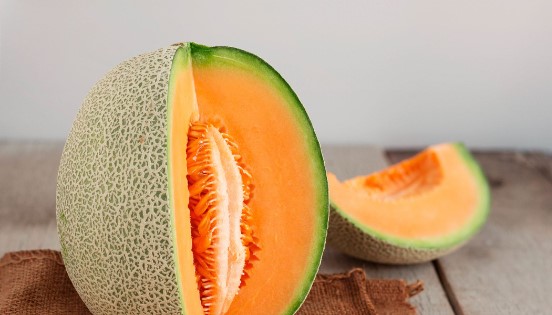 Can Dogs Eat Melon